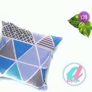Sofa Cushion 40x40 triangle