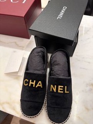 Chanel 草鞋 如新 size 40！ 有盒！