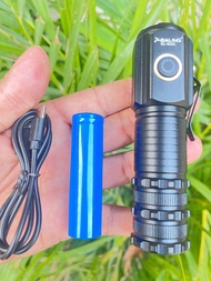 Đèn Pin siêu sáng tỏa rộng 50M vuông cho anh em pin trâu 6-8h liên tục