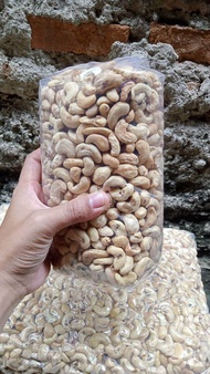 kacang Mede Utuh Mete mentah 1kg