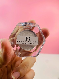 Bắt sáng mini Fenty Beauty trắng sáng lấp lánh✨