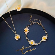 Fashion Couple Necklace Daisy Tassel Necklace Small Daisy Bracelet Korea Fresh Gold Bracelet Gold Ne