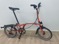 全新BROMPTON C LINE / 6速 / M把 /  有貨架 / FIRE CORAL