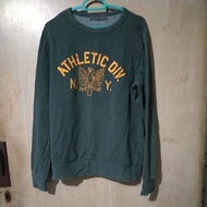 HIJAU Original green giordano crewneck