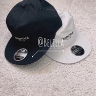 Belilla♥️Fear of God Essentials x New Era 帽子黑啊