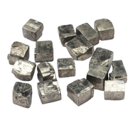 Pyrite Cubic หินไพไรต์ทรงลูกบาศก์ – เสริมโชคลาภ ดึงดูดความมั่งคั่งสู่ชีวิตคุณ- ขนาด 1.5-2.5ซม  พร้อม