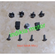 Mio j Mio gt head cover bolt