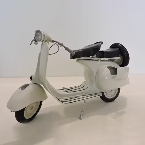 Diecast 1:6 Scale Vespa Two-wheeled Pedals 2-person Motorcycle Model Finished Simulation Collection 