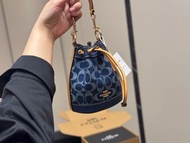 COACH mini 牛仔布水桶袋