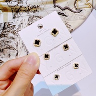 Mini size 4-leaf clover earrings