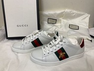 Gucci全新蜜蜂小白鞋