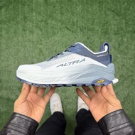 Altra Olympus 6