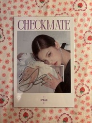 出ITZY  YEJI 親簽名言片