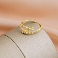 แหวนทอง 0.6 กรัม ทอง 96.5%  มีใบรับปวงแหวนไขว้สองแถวมีช่องเปิดตัวเมียที่ปรับได้ไม่ลอก ไม่ดำ