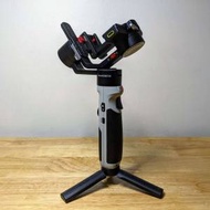 Zhiyun 智雲Crane M2S 超輕盈三軸穩定器