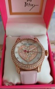 Betsey Johnson  100%全新，Bling Bling心型閃石玫瑰金女裝手錶,粉紅控,心型