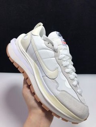 sacai x Nike Vaporwaffle 3.0 「Sail」奶油白