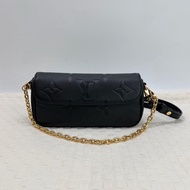 LV Ivy 鏈條包｜黑色壓紋｜金鍊腋下包