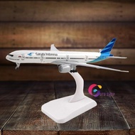 Diecast Miniature Airplane Garuda Indonesia B777-300Er
