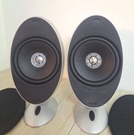 95新，KEF  衛星喇叭 一對，(無源.不是藍牙喇叭)