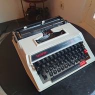 MESIN Brother M2000 De Luxe Typewriter Typewriter Machine Antique Old School normal