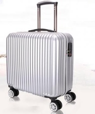 ONE - 短途旅行可登機行李箱18吋（銀灰色）