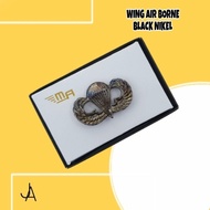 WING AIRBORNE BLACK NICKEL BREVET BRIVET