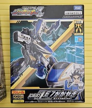 Takara Tomy 新幹線變形機器人 E7 Kagayaki
