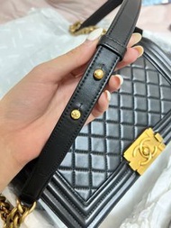 25cm Boy Chanel Black