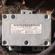 2005-2014 Mercedes R230 E350 GL450 Communication Interface Module 2049005704
