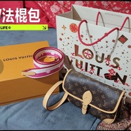 LV法棍包～Diane(桃紅)
