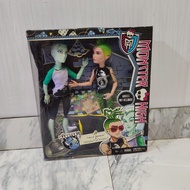 Monster High Deuce girgon and Gerington