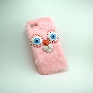 毛絨絨手機殼-嚇到的粉色貓咪