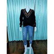 Fashion Sweaters Black Silk Fabric Embroidered Around The Neck And The Sleeves Size M Herman Geist B