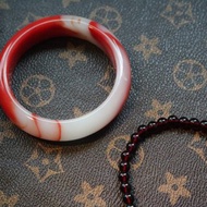 天然雞血石手鐲瑪瑙飄花鐲子禮盒裝