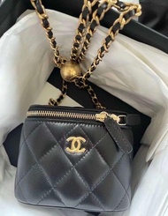 全新 Chanel 黑金羊皮classic 金球vanity mini box 小盒子/vanity long box長盒子
