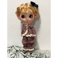 Blythe Set From 3 Pieces Not Including Dolls And Shoes.