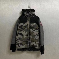 Canada goose CDG聯名羽絨外套