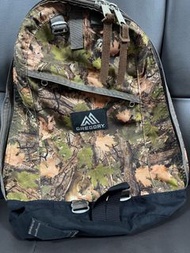 Gregory 迷彩背包