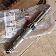 Jupiter MX transmission gear axle. 1S7-E7411-00