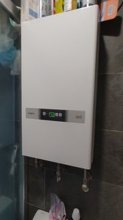 SIMPA 牌 即熱式電熱水爐