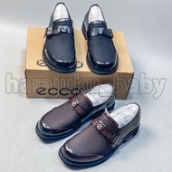 ECCO男鞋 城市休閒系列 熱銷潮酷板鞋/運動休閒鞋 百搭款 By HARAJUKU_BABY