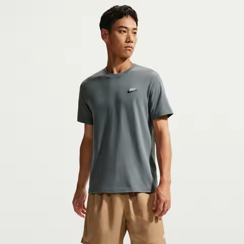 NIKE Men's CLUB TEE Sports and Leisure Short sleeved T-shirt AR4999-086