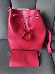 Furla 紅色水桶包