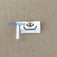 Mazda 808 Windscreen Clip (M90)