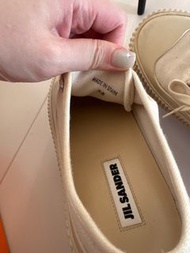 Jil Sander 白色帆布鞋