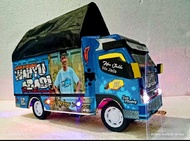 Truk oleng/Truk oleng kayu full lampu/Mobil oleng/Miniatur truk oleng/Miniatur truk plastik/Miniatur truk/Mobil truk miniatur/Mainan truk oleng/Mobil anak murah miniatur truk oleng/Mainan anak laki laki/Miniatur truk murah