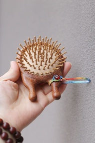 壹染指手作 | 檀木 氣墊梳 多功能 | 按摩頭皮 順發 刮鼻樑 舒緩