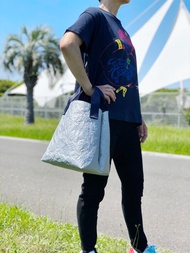 DuPont tyvek 壓皺加工 獨家水桶托特包 silver(提把-navy)