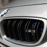 Mpower LOGO GRILL EMBLEM BMW M3 M4 M5 GRILL EMBLEM BMW F30 F10 F80 F82 - M3 (F30)